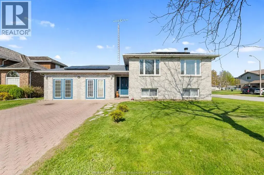 80 Shawnee Court, Leamington