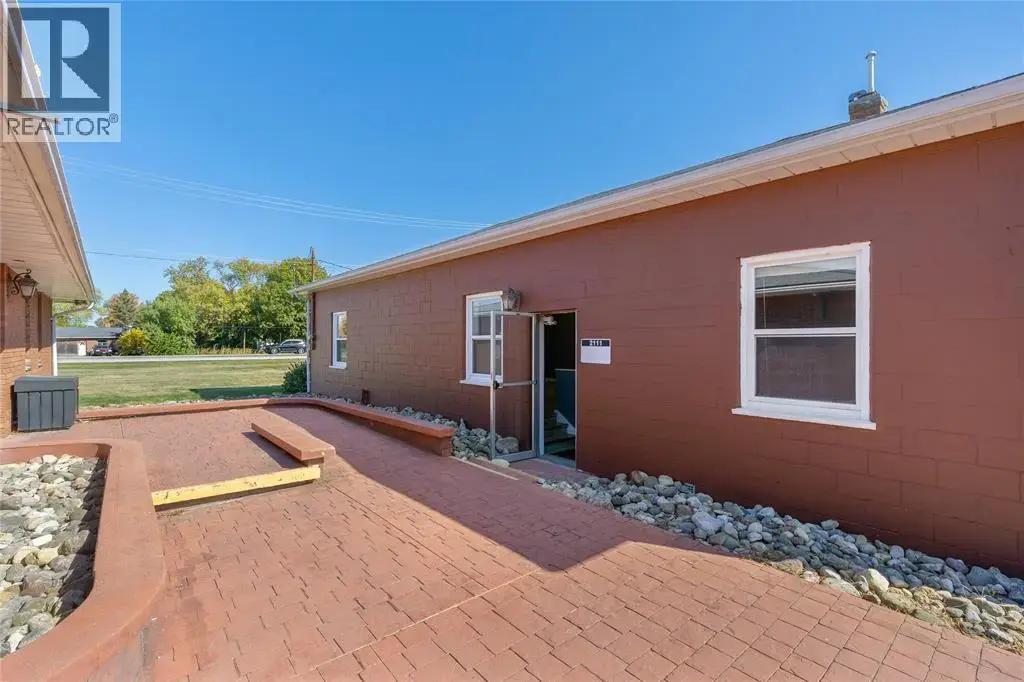2109 London Line Unit# 2111, Sarnia