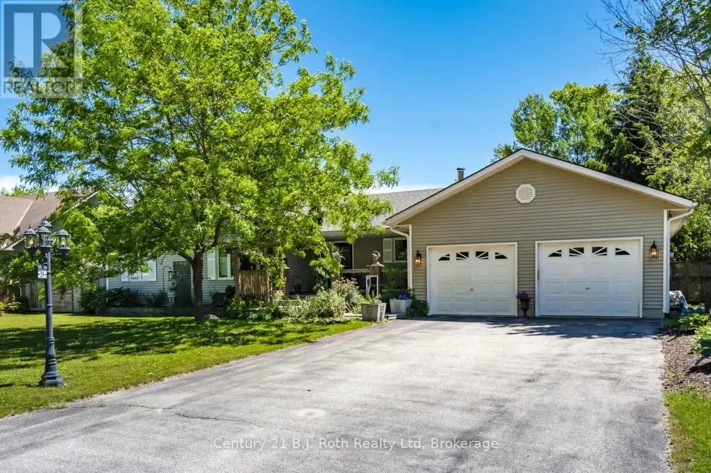 59 Withall Grove, Tiny (Wyevale)