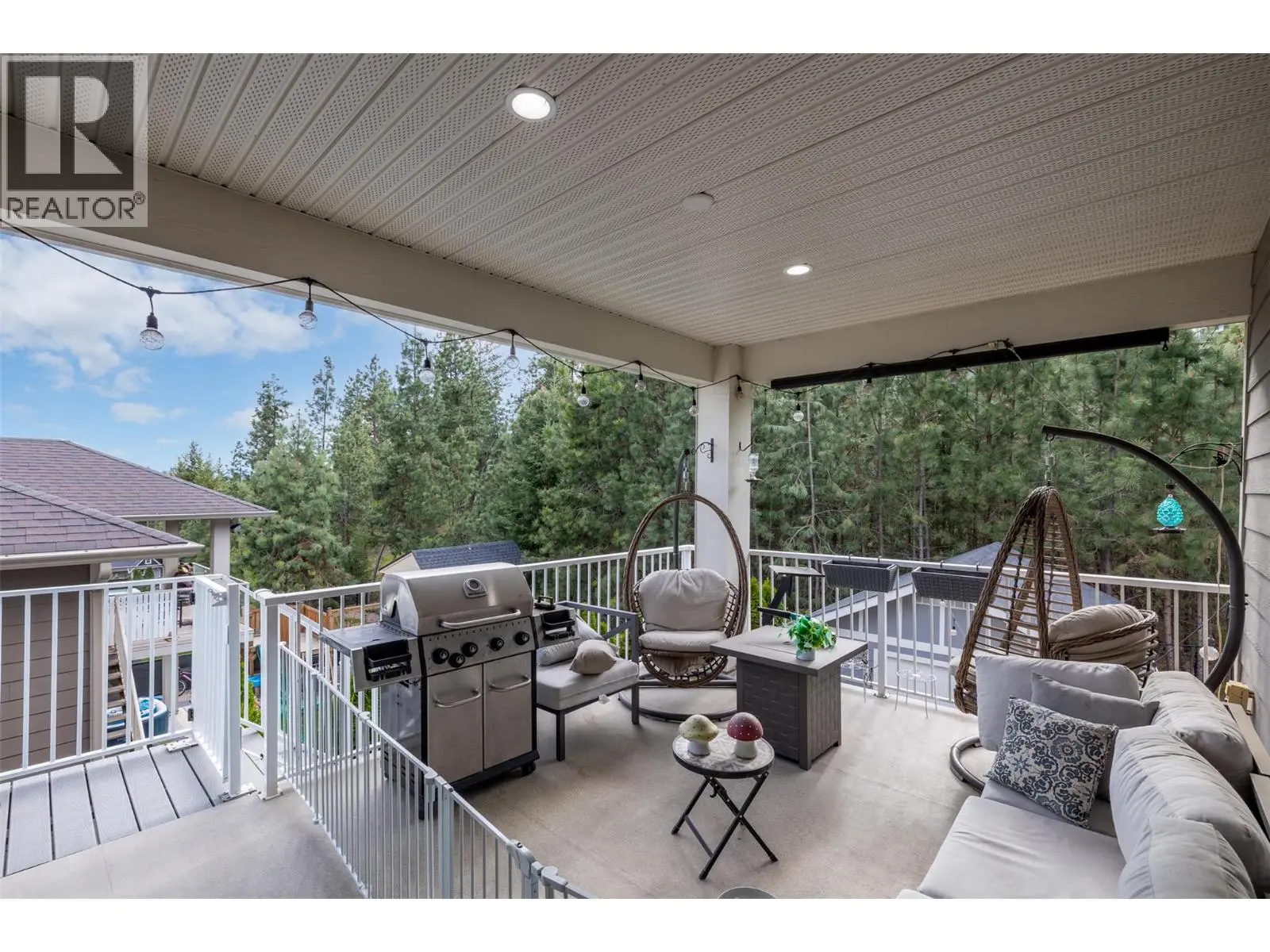13272 Shoreline Drive. Lake Country, British Columbia