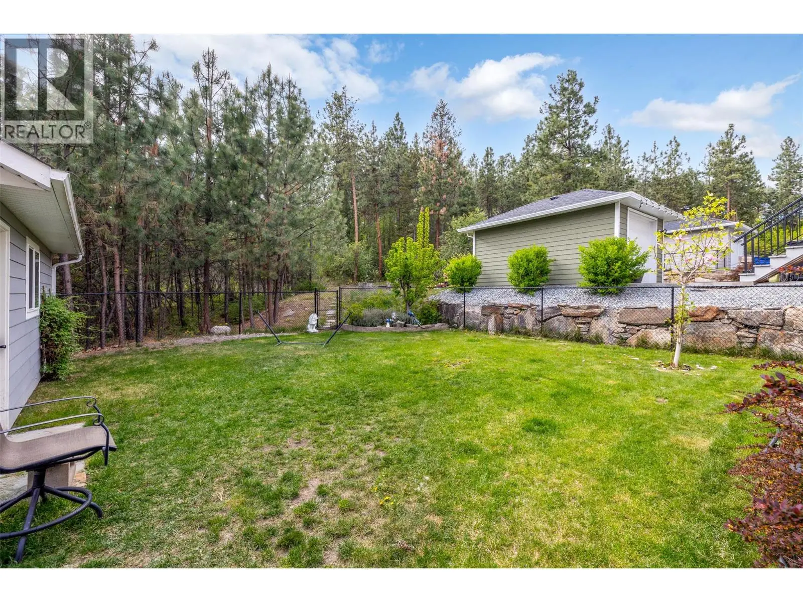 13272 Shoreline Drive. Lake Country, British Columbia