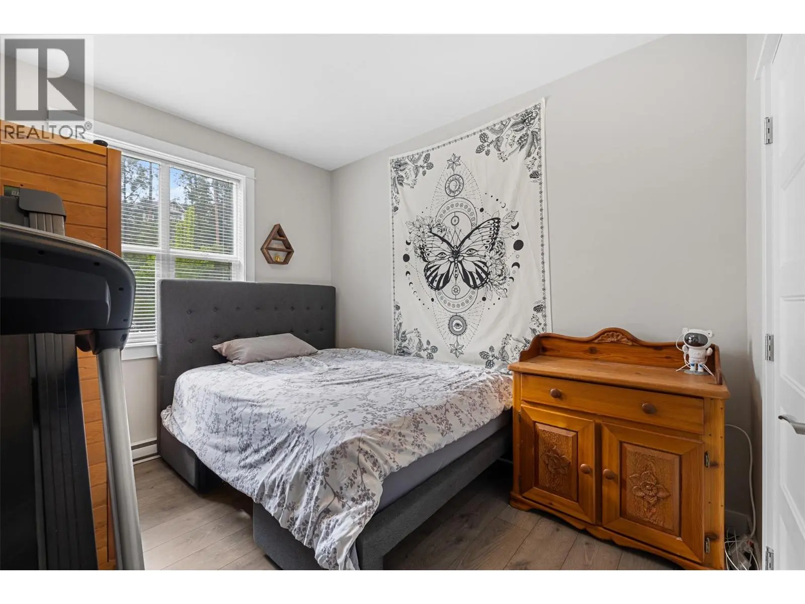 13272 Shoreline Drive. Lake Country, British Columbia