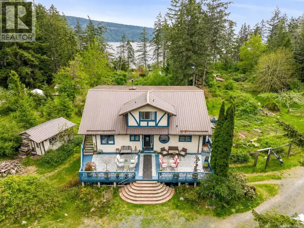 9510 Mcfarlane Rd, Denman Island