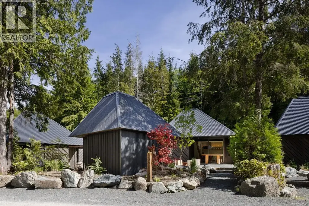 13a & 13b 6504 Powder Main Rd, Port Renfrew