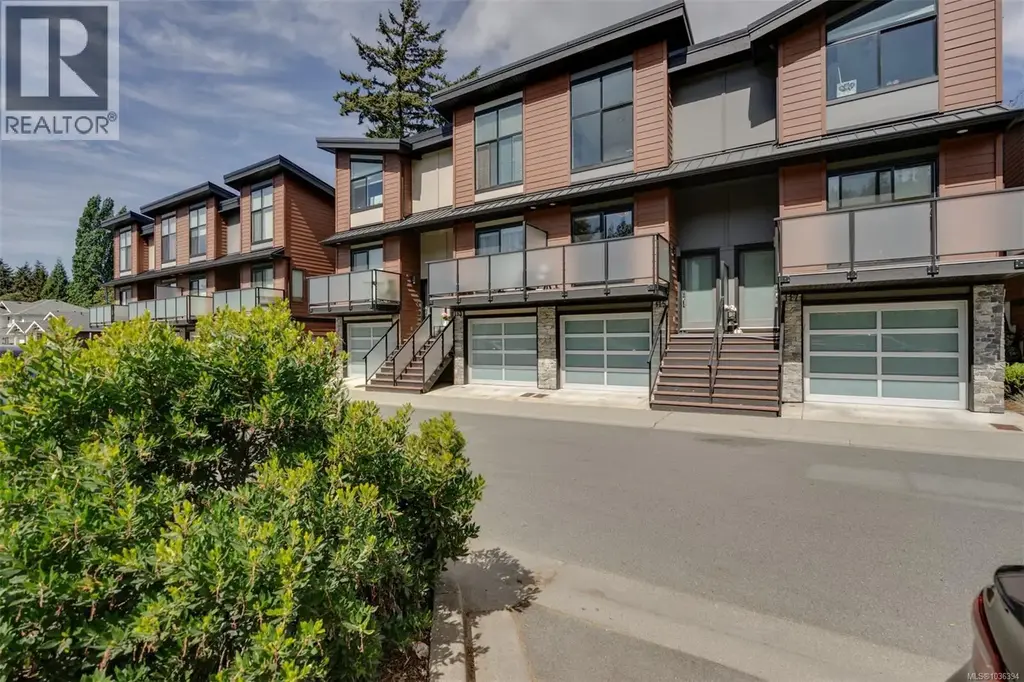 115 300 Phelps Ave, Langford