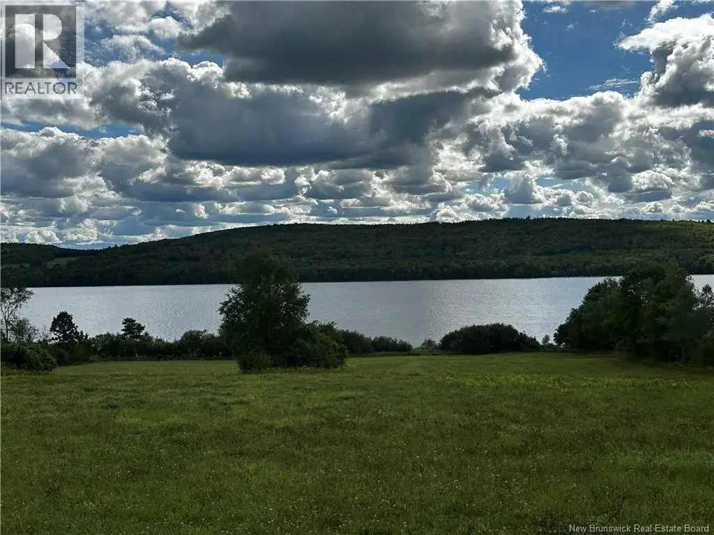 Lot Route 105, Upper Queensbury
