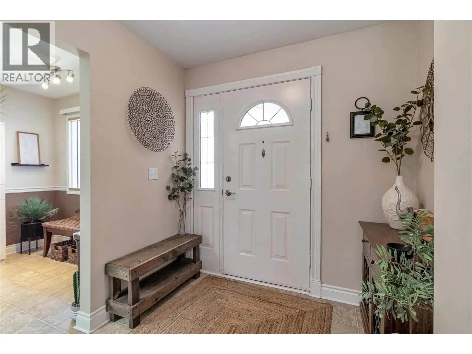 1886 Parkview Crescent Unit# 3. Kelowna, British Columbia