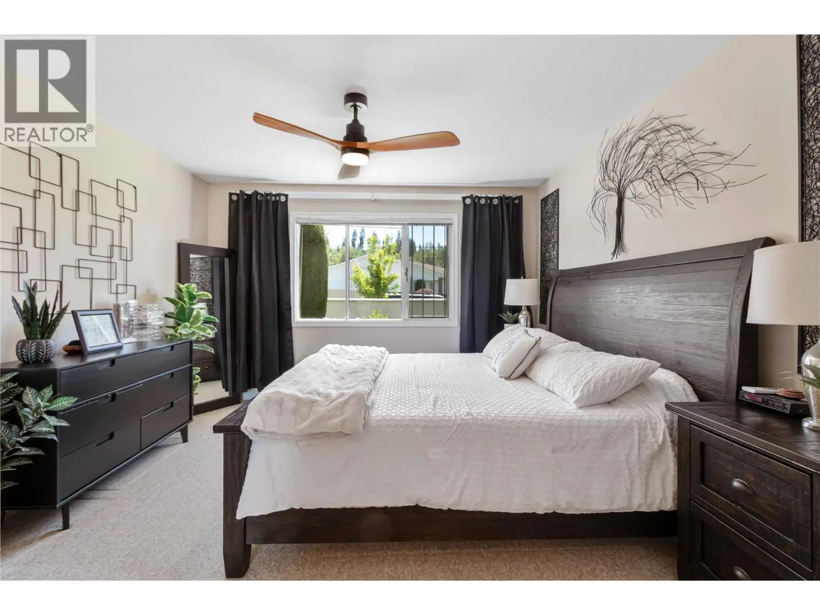 1886 Parkview Crescent Unit# 3. Kelowna, British Columbia