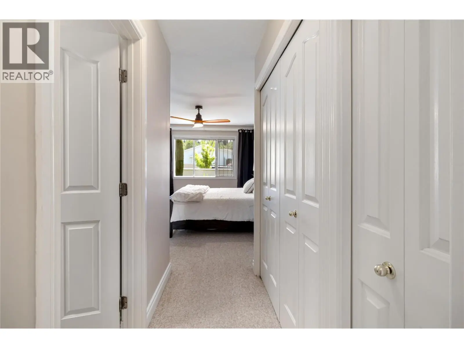 1886 Parkview Crescent Unit# 3. Kelowna, British Columbia