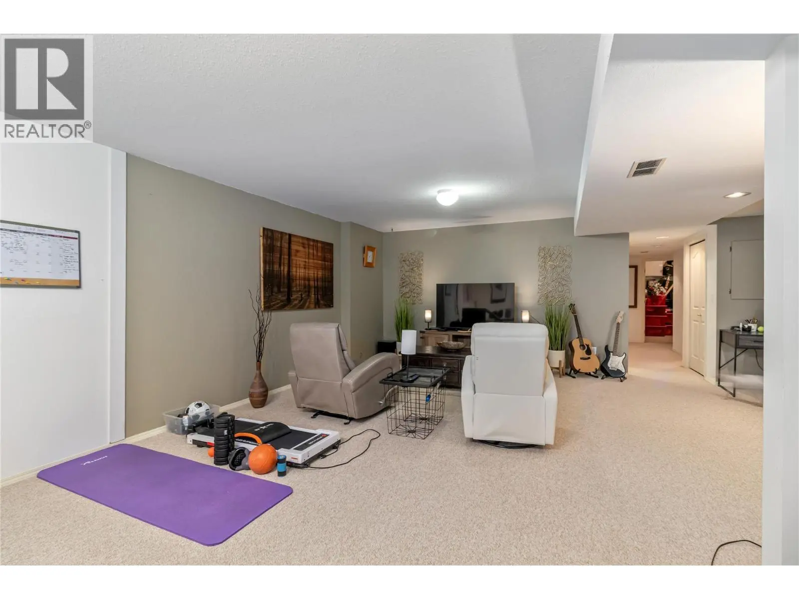 1886 Parkview Crescent Unit# 3. Kelowna, British Columbia