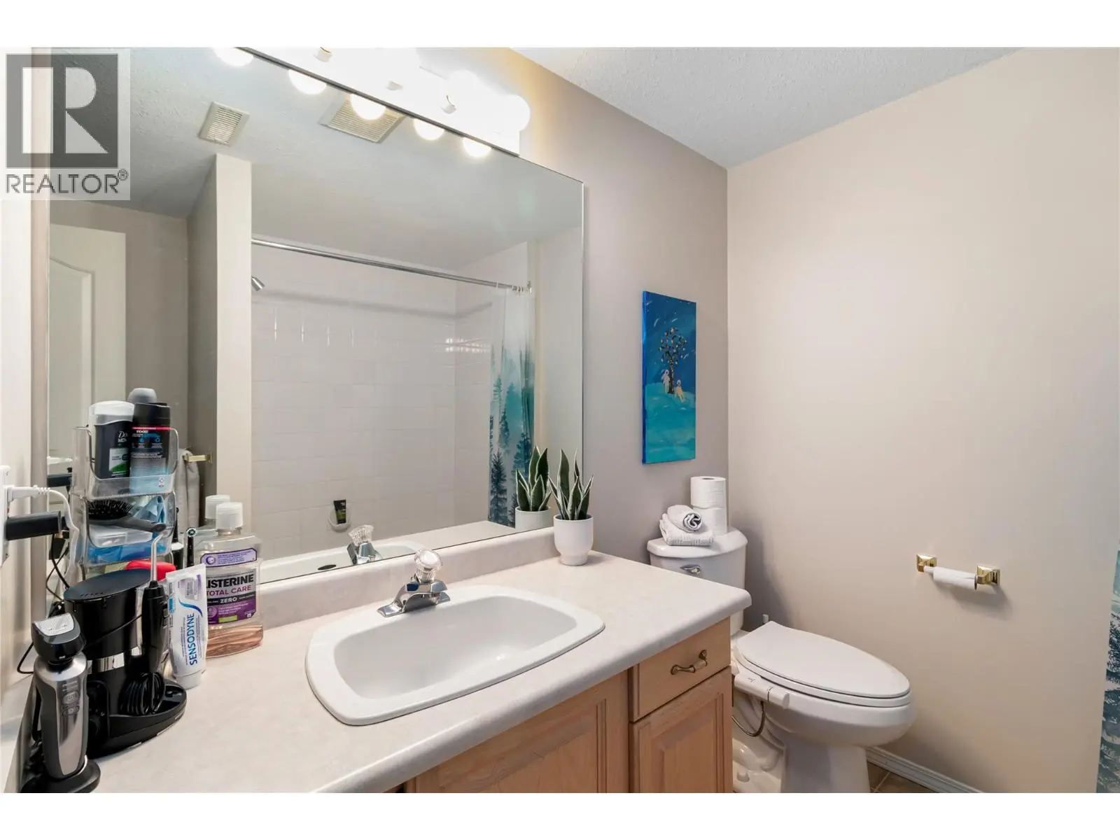 1886 Parkview Crescent Unit# 3. Kelowna, British Columbia