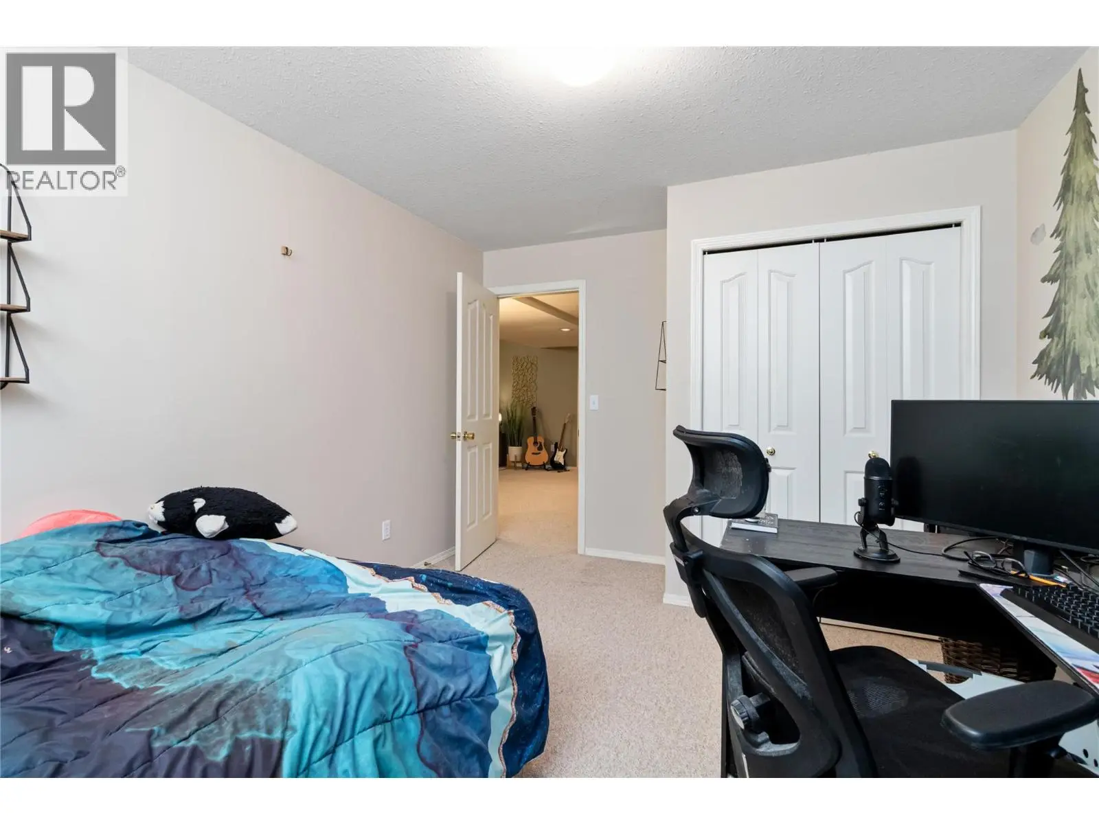 1886 Parkview Crescent Unit# 3. Kelowna, British Columbia