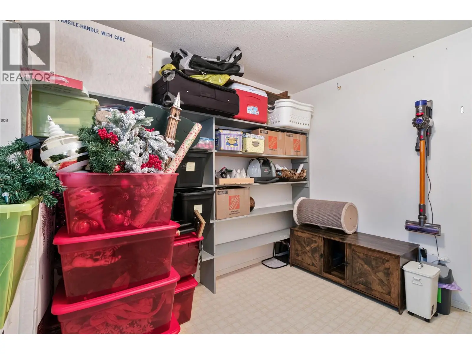 1886 Parkview Crescent Unit# 3. Kelowna, British Columbia