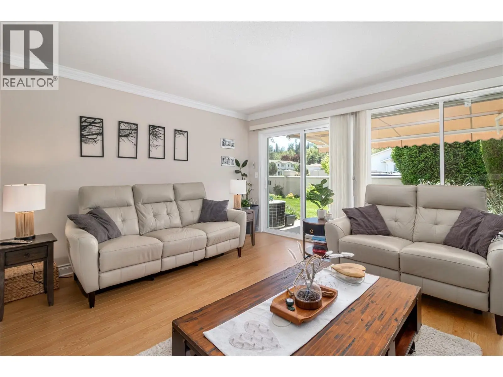 1886 Parkview Crescent Unit# 3. Kelowna, British Columbia