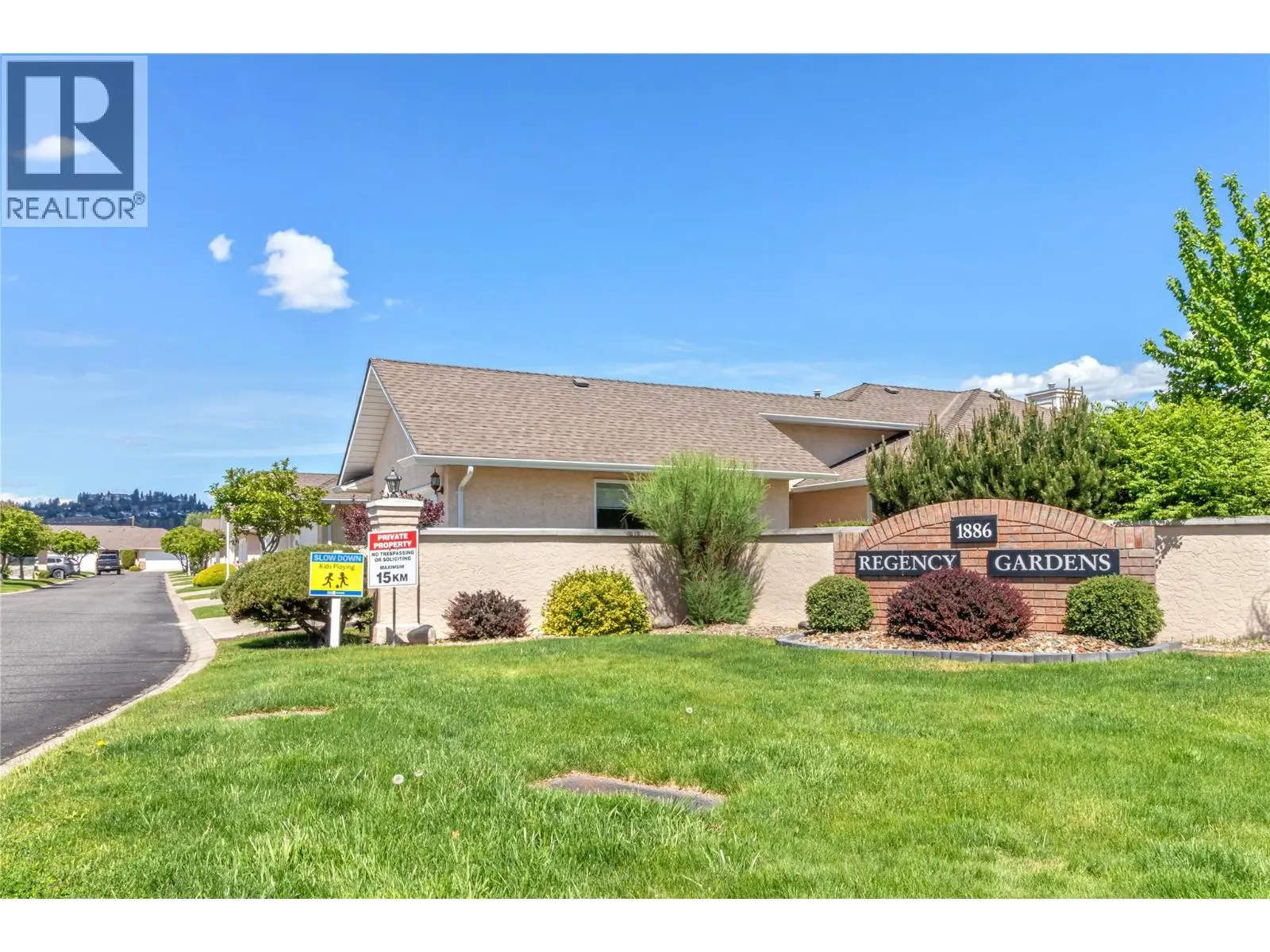 1886 Parkview Crescent Unit# 3. Kelowna, British Columbia