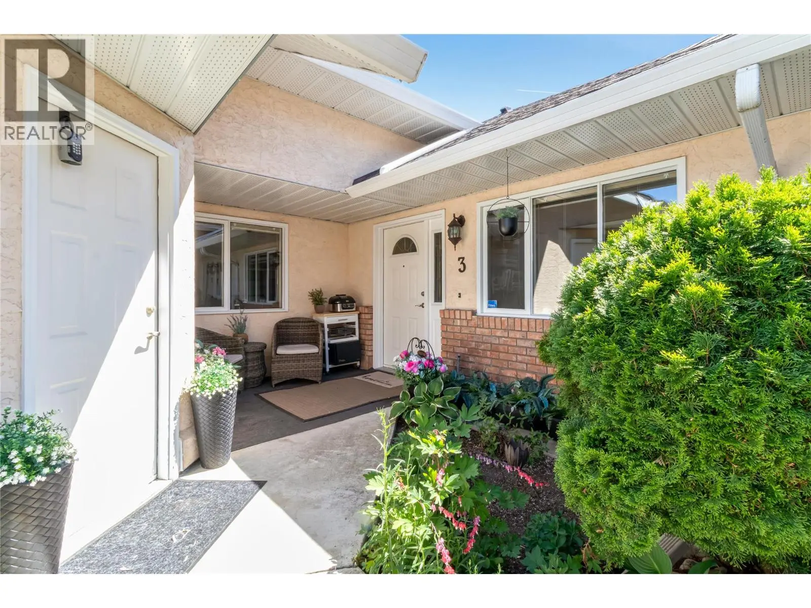 1886 Parkview Crescent Unit# 3. Kelowna, British Columbia