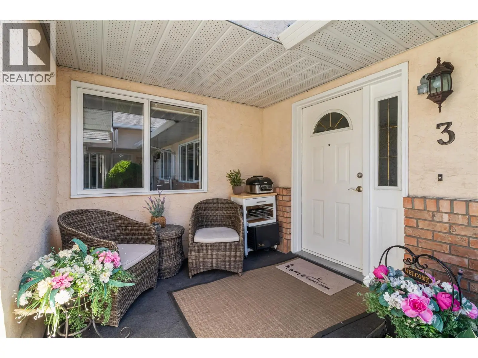 1886 Parkview Crescent Unit# 3. Kelowna, British Columbia