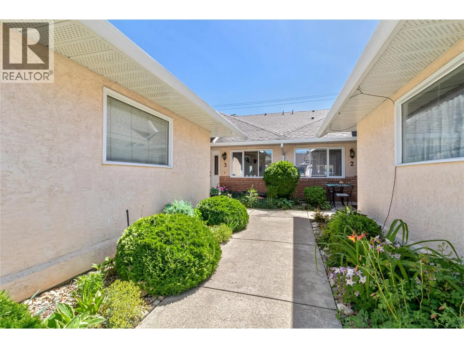 1886 Parkview Crescent Unit# 3. Kelowna, British Columbia