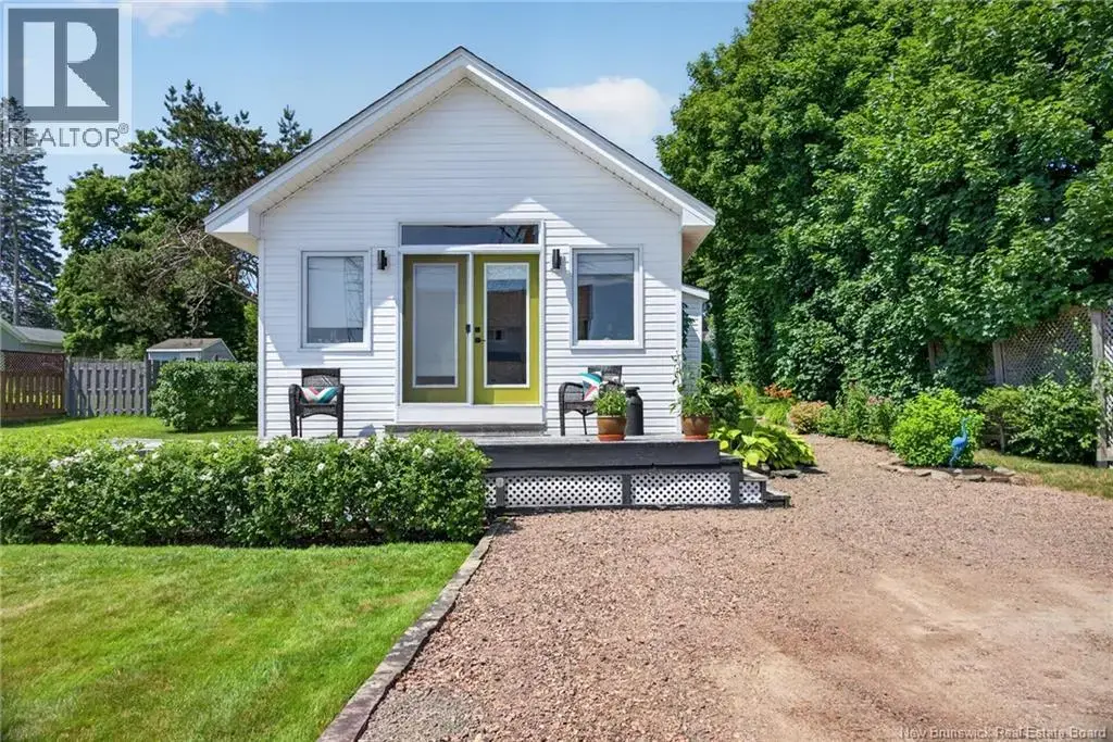 10 Burden Lane, Shediac Cape