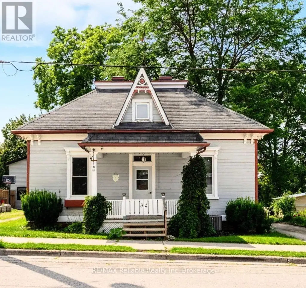 32 Rattenbury Street W, Central Huron (Clinton)