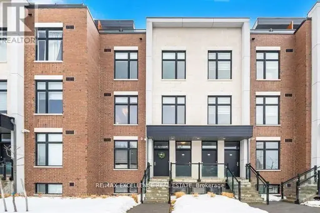 214 - 9560 Islington Avenue S, Vaughan (Sonoma Heights)