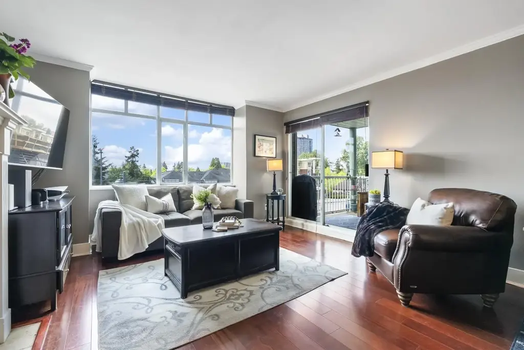 206 9763 140 Street, Surrey