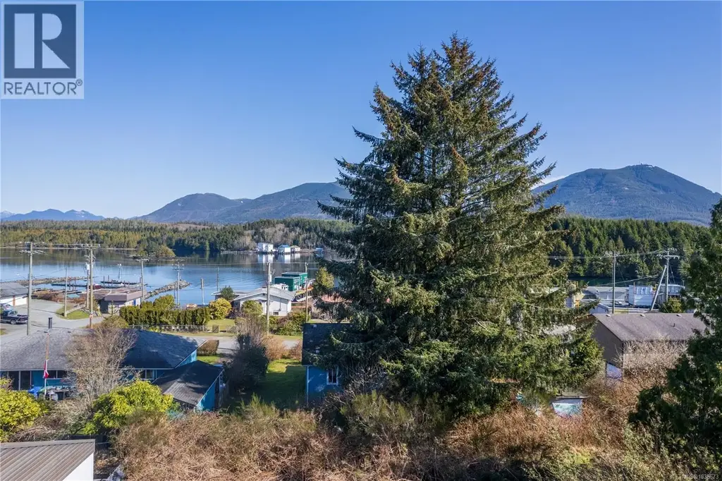 1767 Cedar Rd, Ucluelet