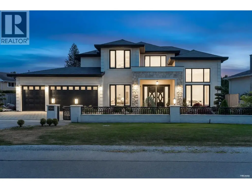 8580 Camden Crescent, Richmond