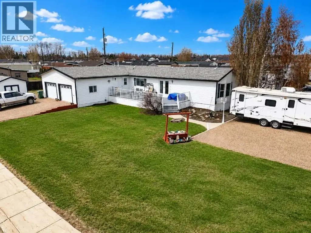 10202 Homestead Way, La Crete