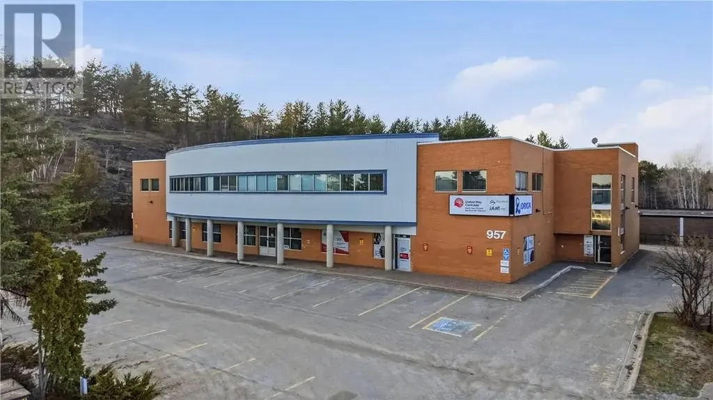 957 Cambrian Heights Drive, Sudbury