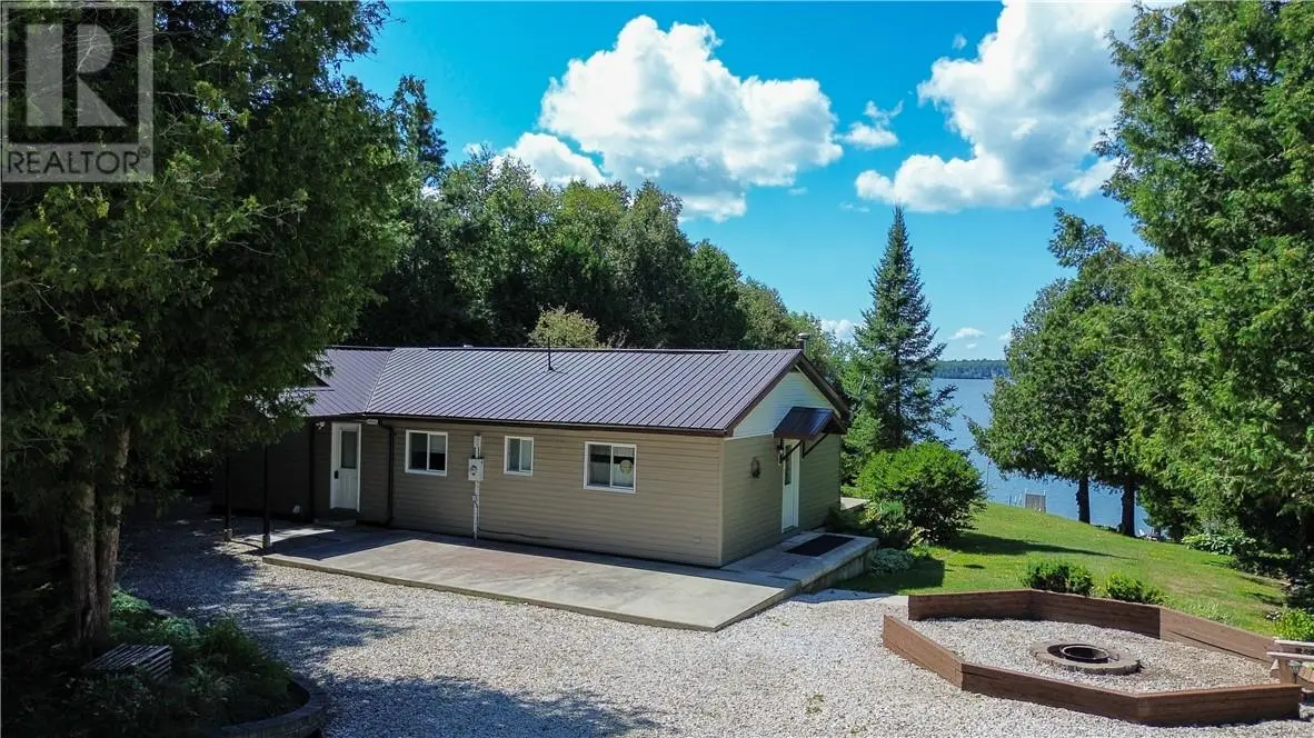 75 Holmes Street, Spring  Bay, Manitoulin Island