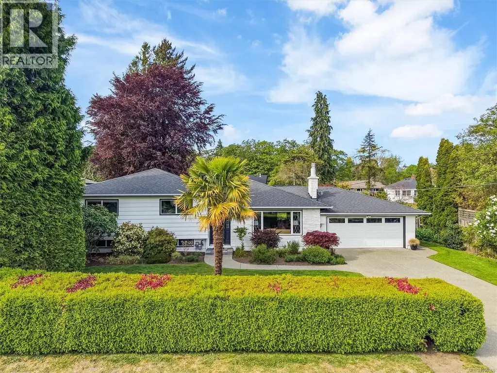 2090 Mcneill Ave, Oak Bay