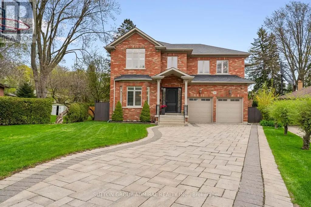 9 Cheshire Drive, Toronto (Princess-Rosethorn)