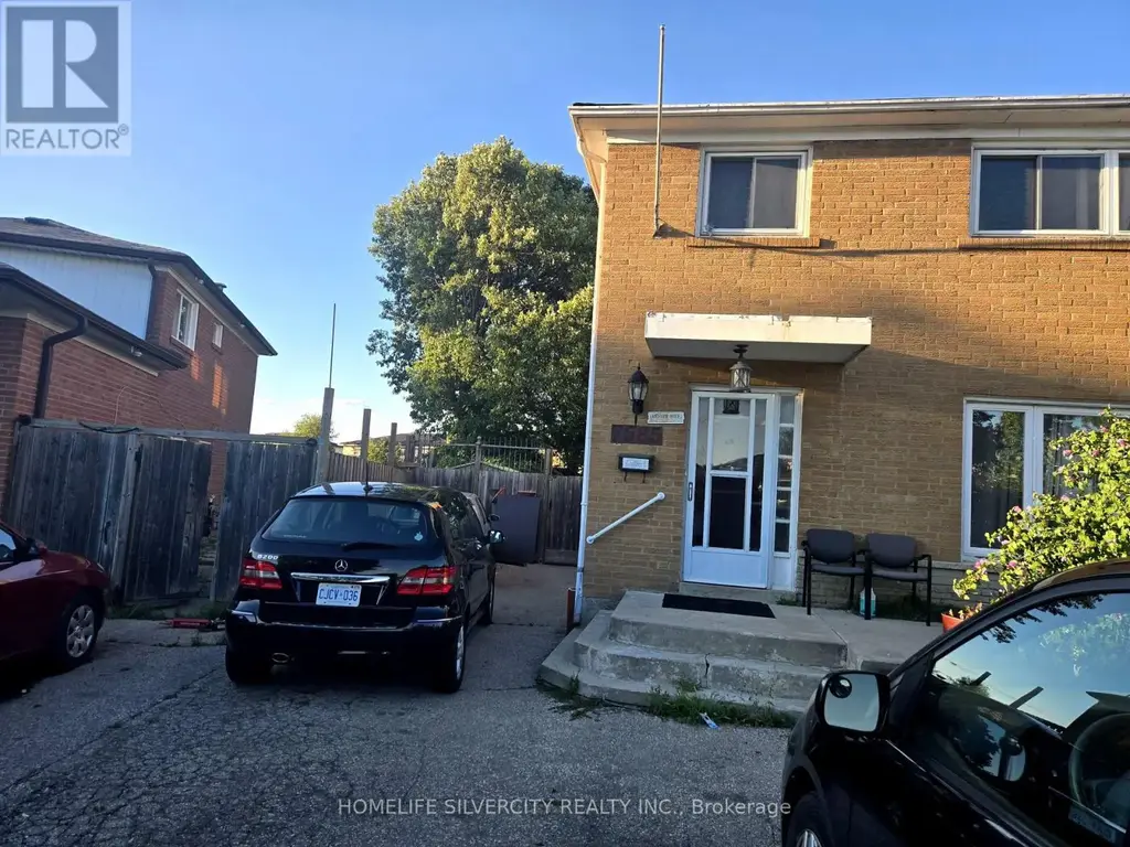 7585 Wrenwood Crescent, Mississauga (Malton)