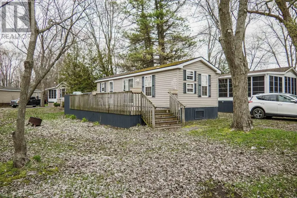 486 County Rd 18 - 1 Park Meadow Lane, Prince Edward County (Athol Ward)