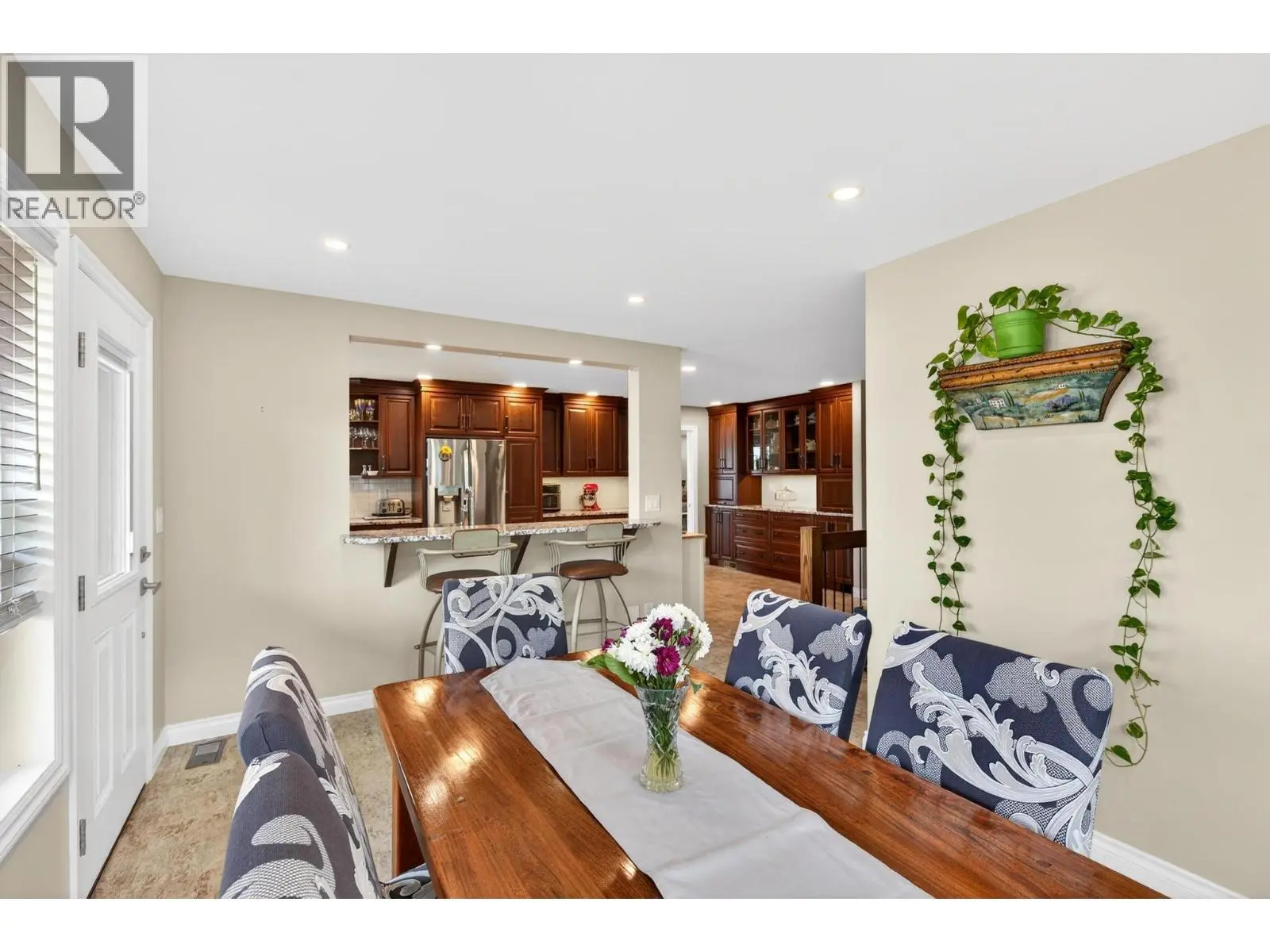 1544 Woodridge Road. Kelowna, British Columbia