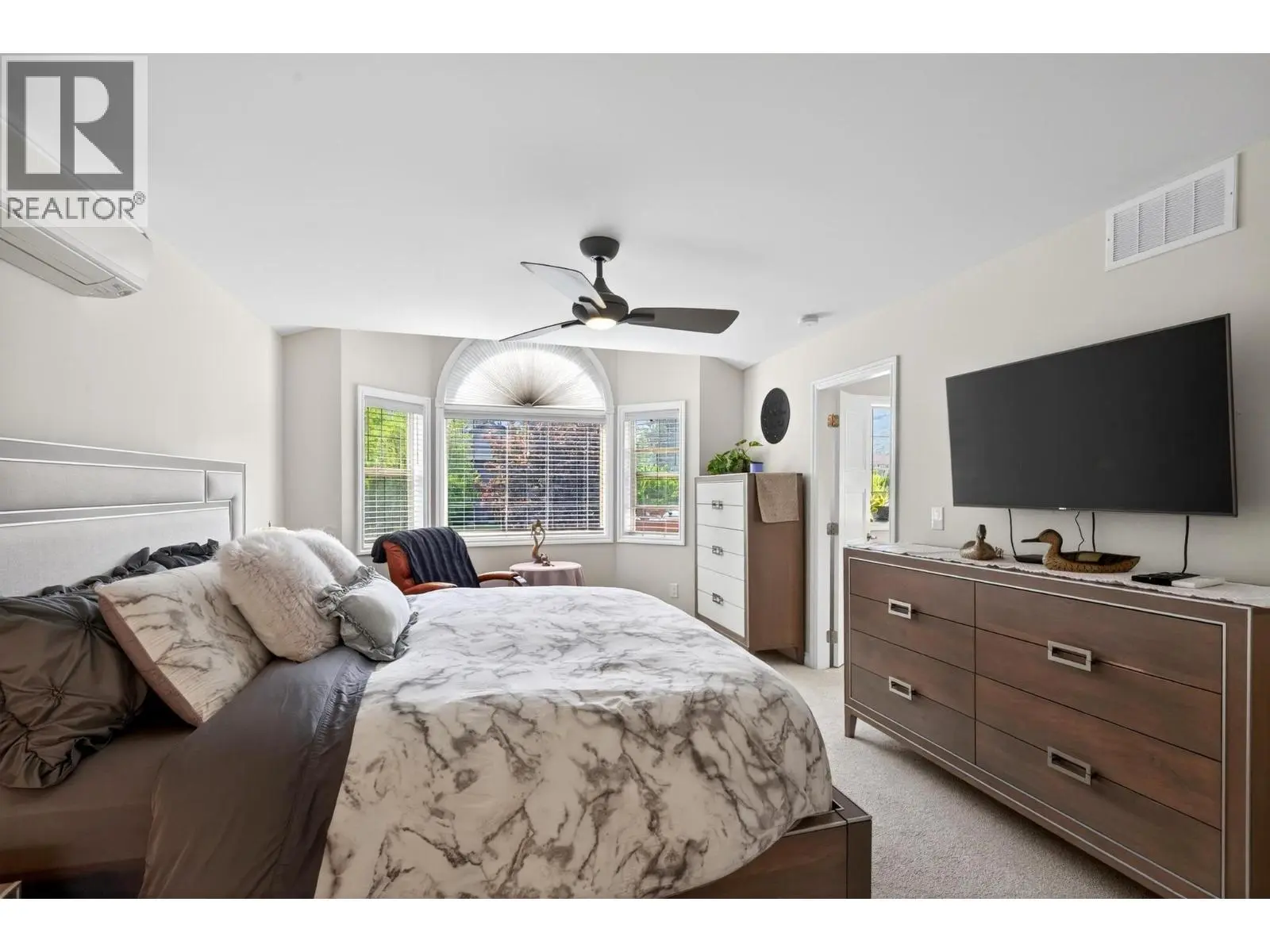 1544 Woodridge Road. Kelowna, British Columbia