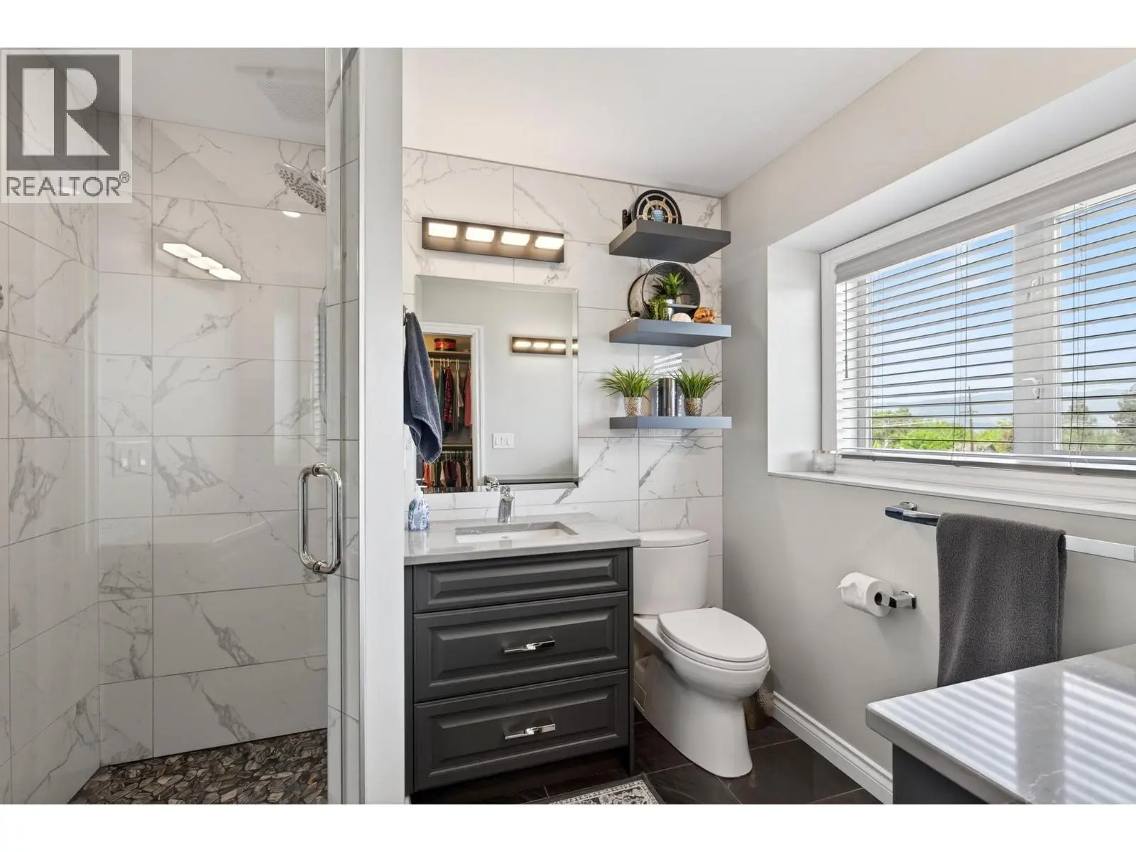 1544 Woodridge Road. Kelowna, British Columbia