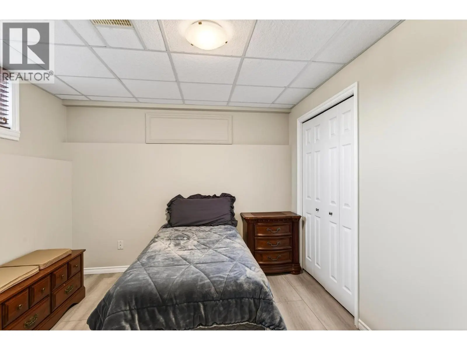 1544 Woodridge Road. Kelowna, British Columbia