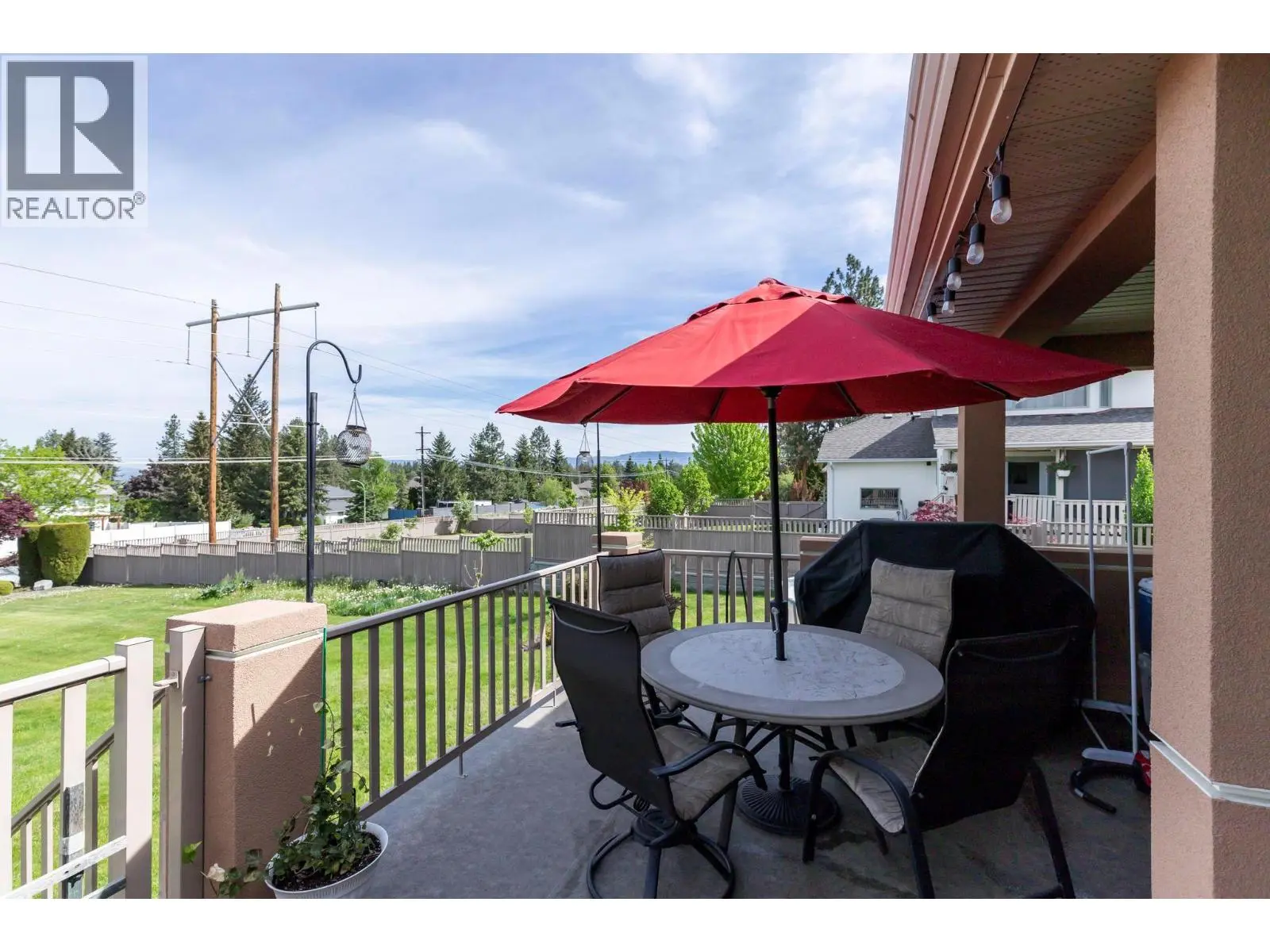 1544 Woodridge Road. Kelowna, British Columbia