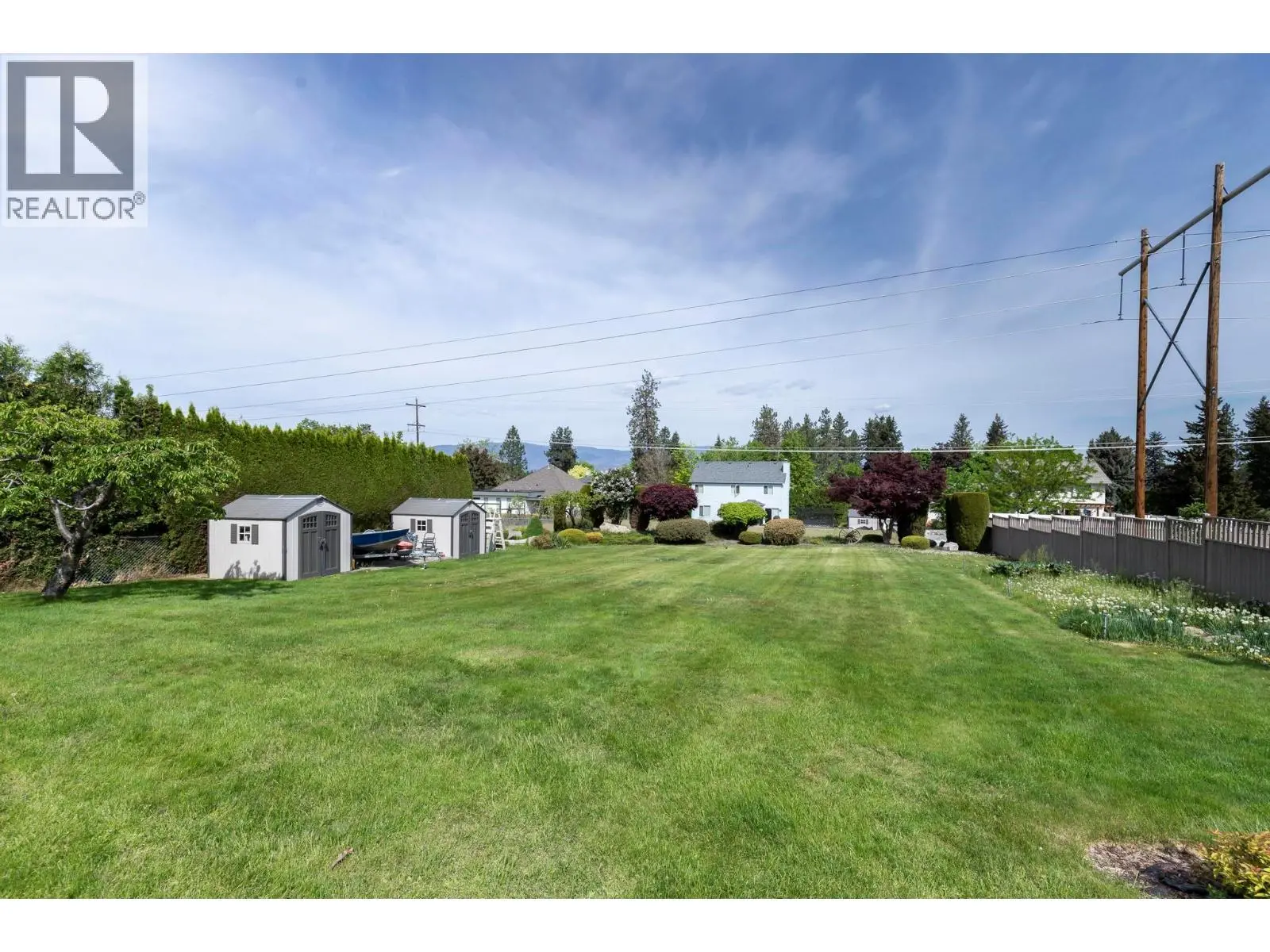 1544 Woodridge Road. Kelowna, British Columbia