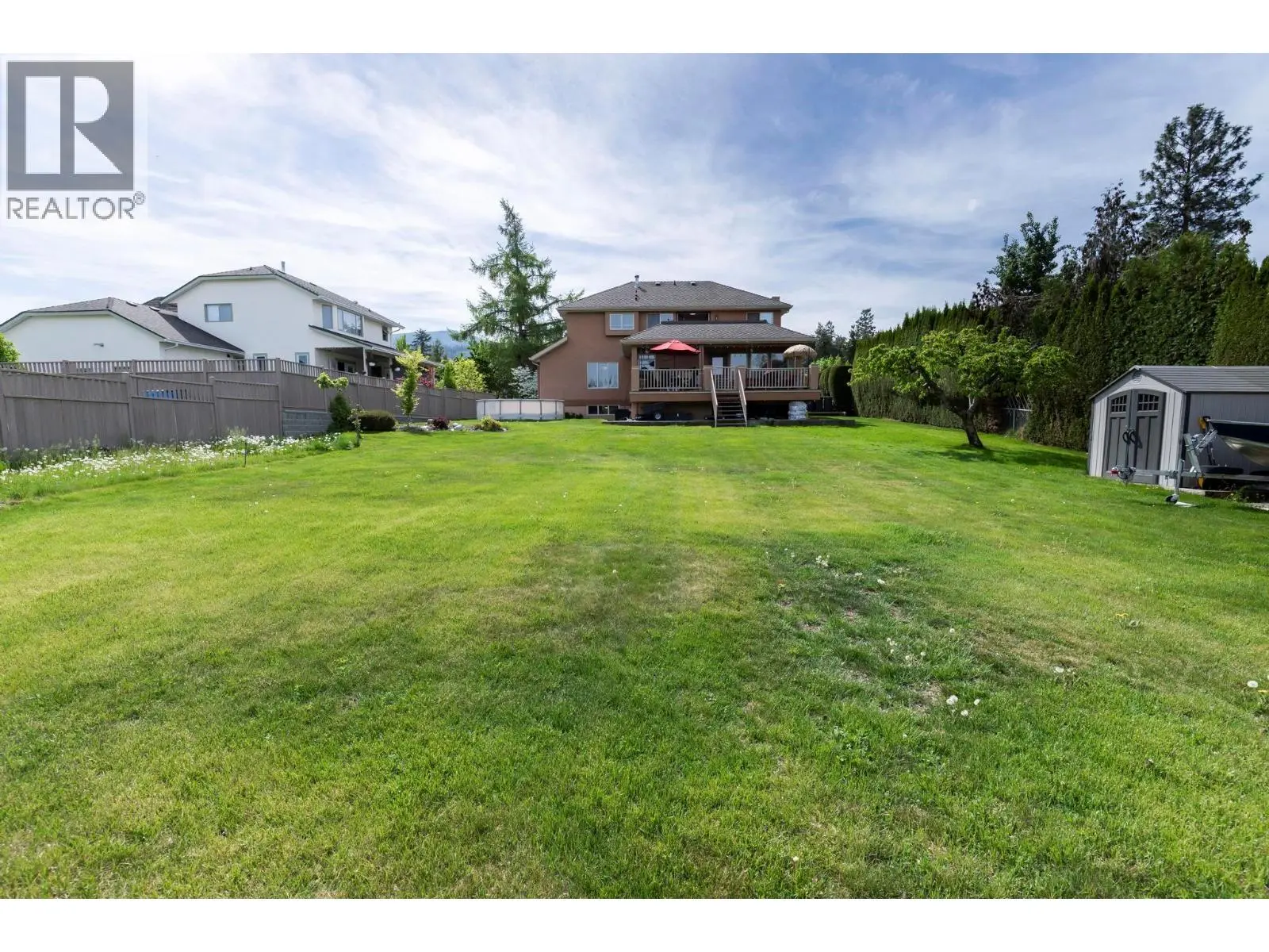 1544 Woodridge Road. Kelowna, British Columbia