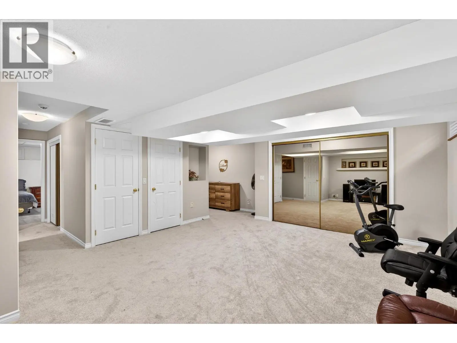 1544 Woodridge Road. Kelowna, British Columbia