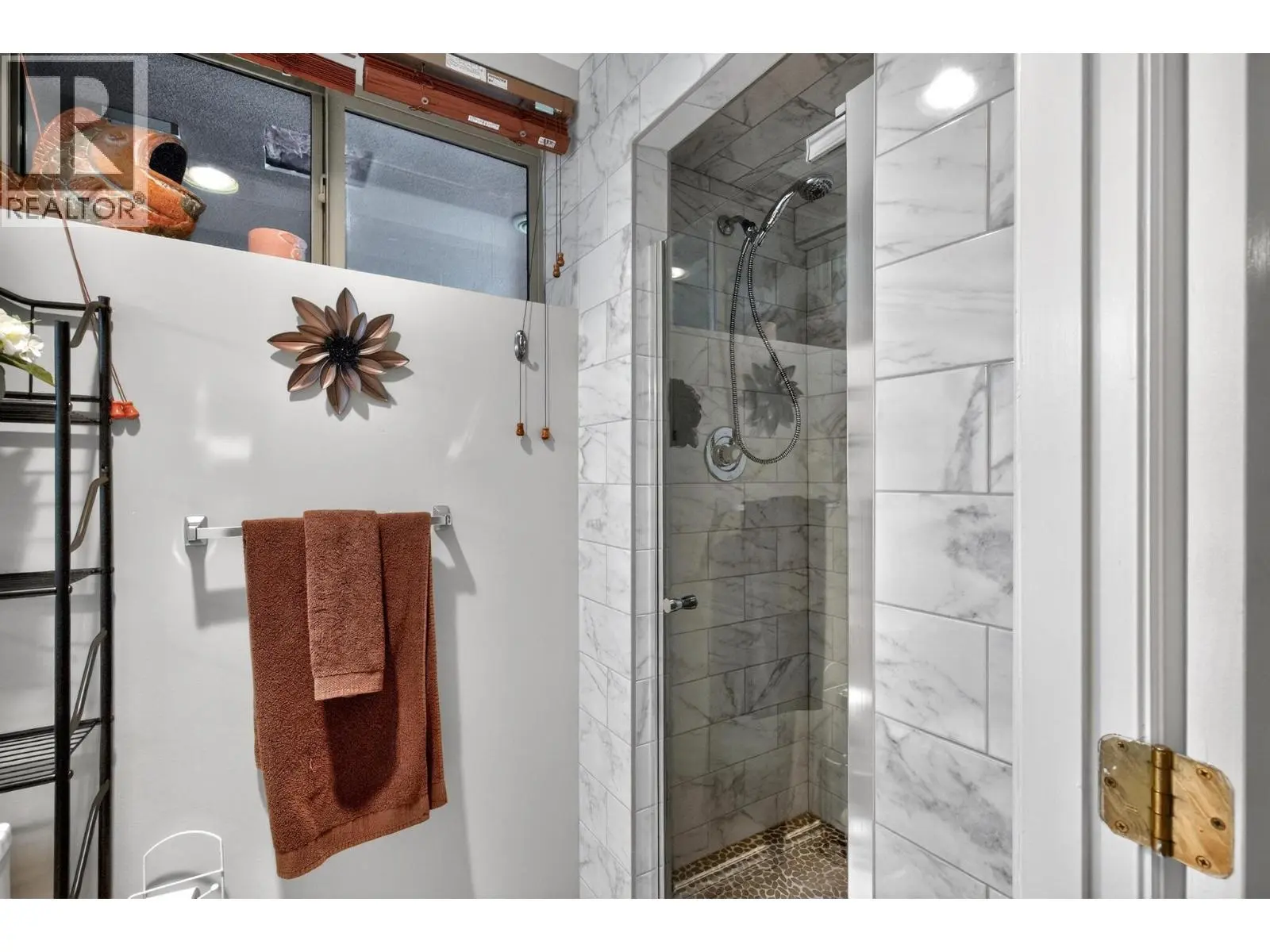 1544 Woodridge Road. Kelowna, British Columbia