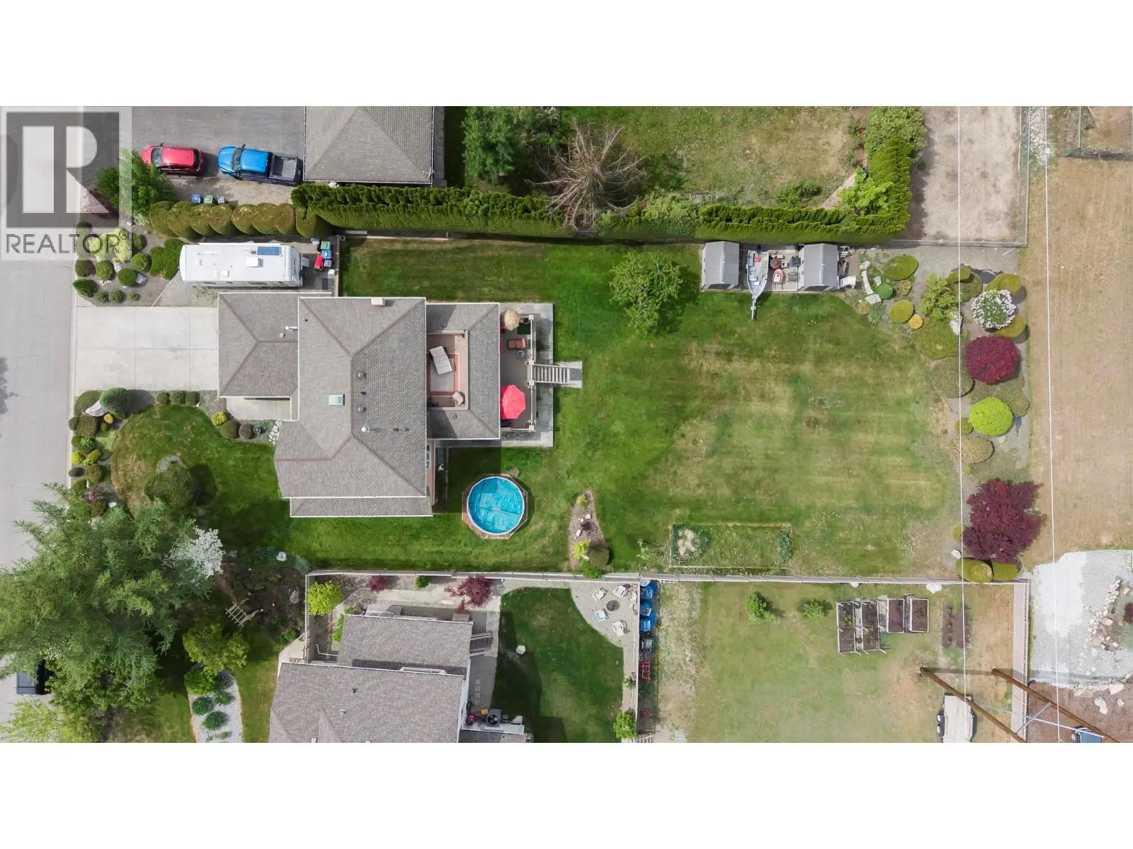 1544 Woodridge Road. Kelowna, British Columbia