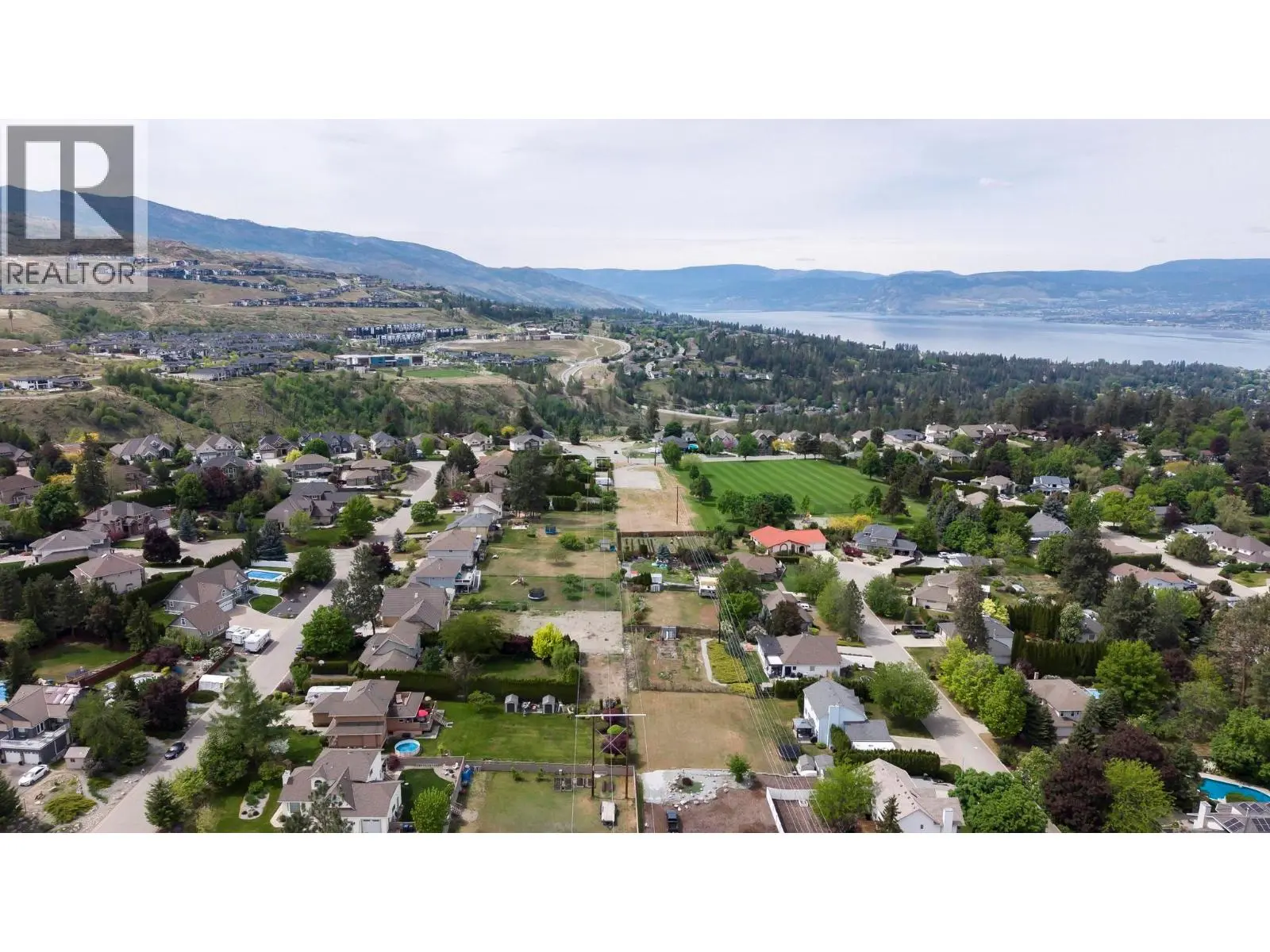 1544 Woodridge Road. Kelowna, British Columbia