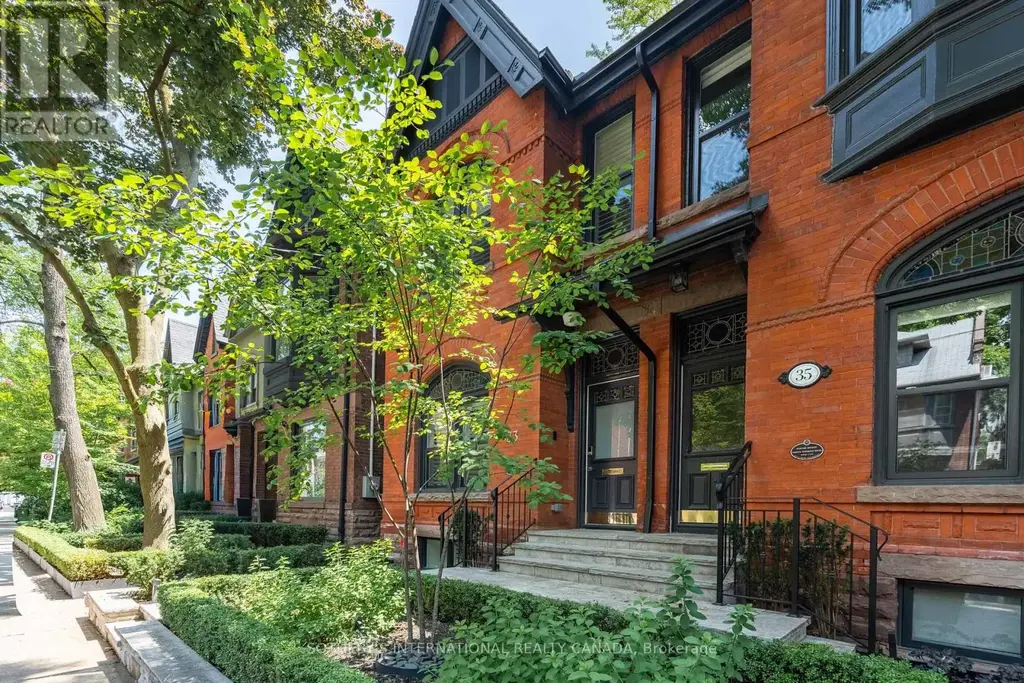 33 Tranby Avenue, Toronto (Annex)