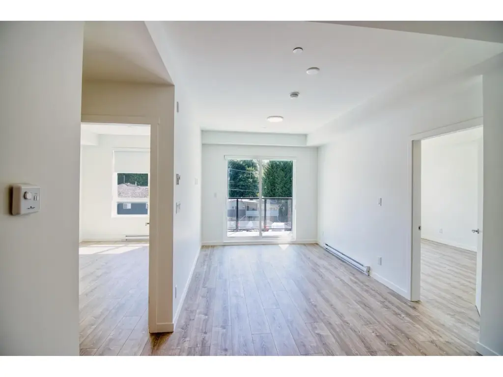 417 13969 96 Avenue, Surrey
