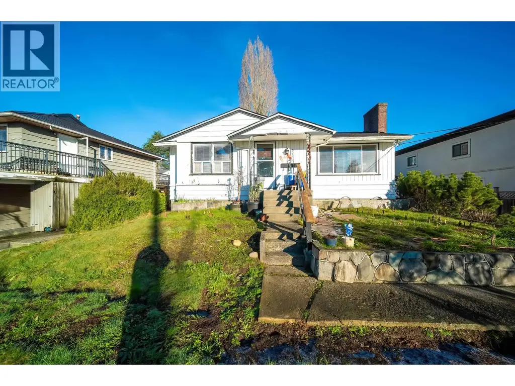 915 Walls Avenue, Coquitlam