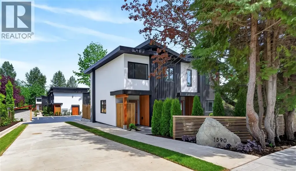 4 1590 Piercy Ave, Courtenay